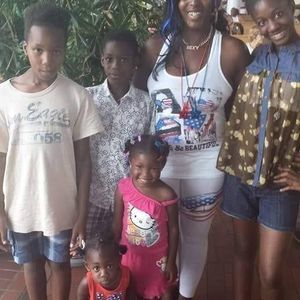 Meet your Posher, Falana